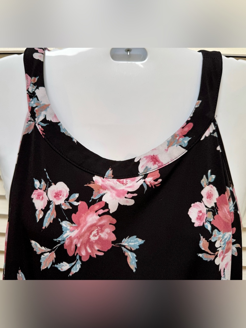 torrid Black Top with Pink Floral Print - Picture 2 of 8